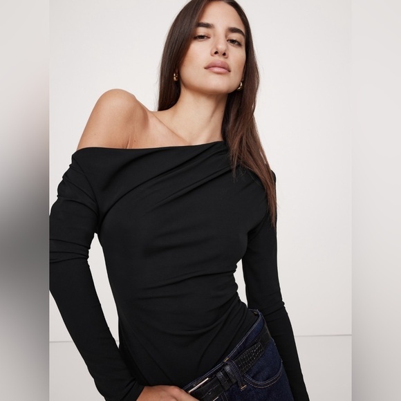 Banana Republic Black Off-Shoulder Blouse - Picture 1 of 5